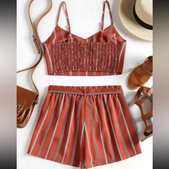 Striped Cami Belted Shorts Two Piece Set in Chestnut Red Size Medium - Picture 3 of 9